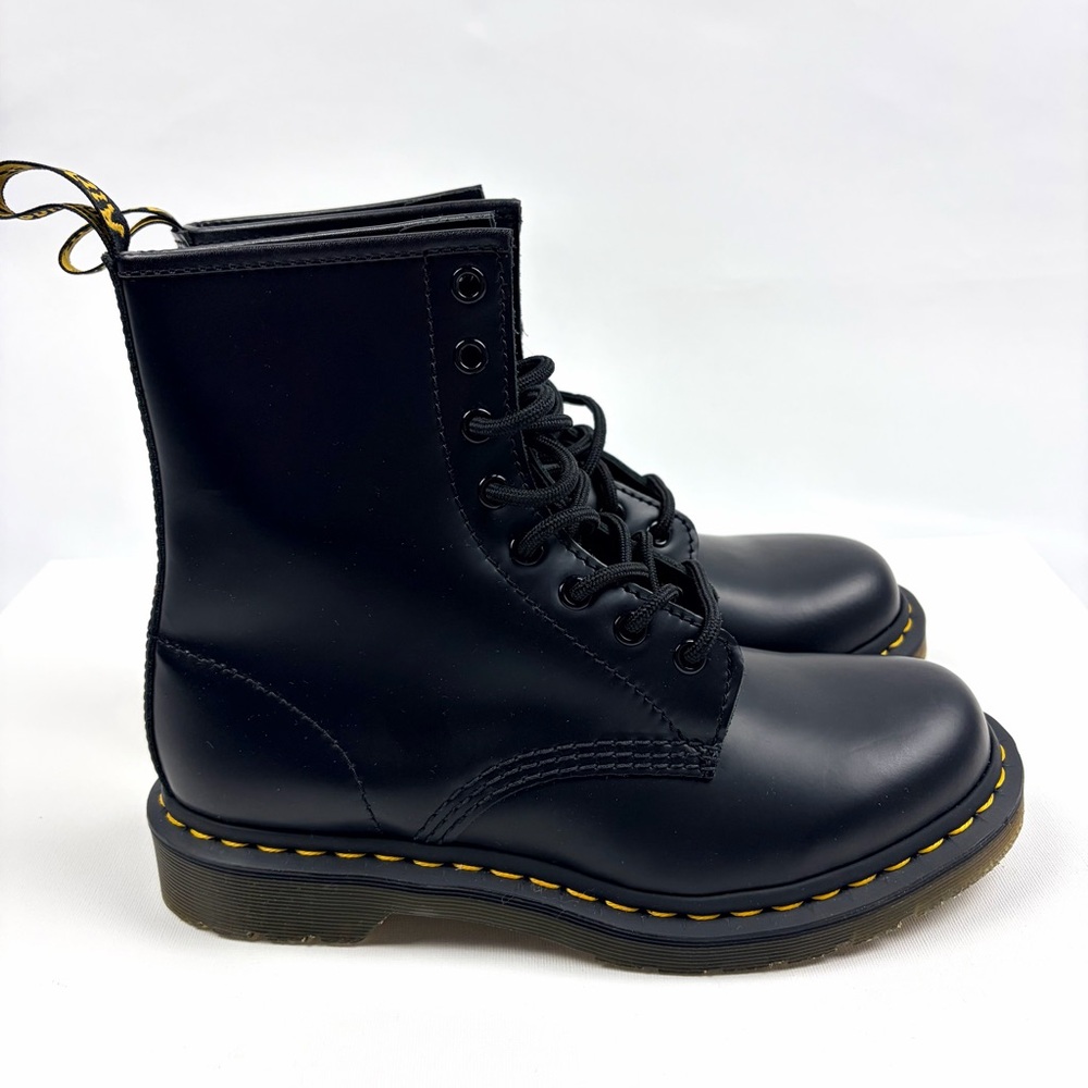 Dr Martens 1460 Black Smooth Leather Boots Women’s Size 8 NWT